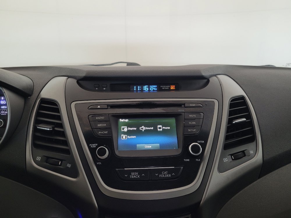 Used 2016 Hyundai Elantra Limited FWD image 25