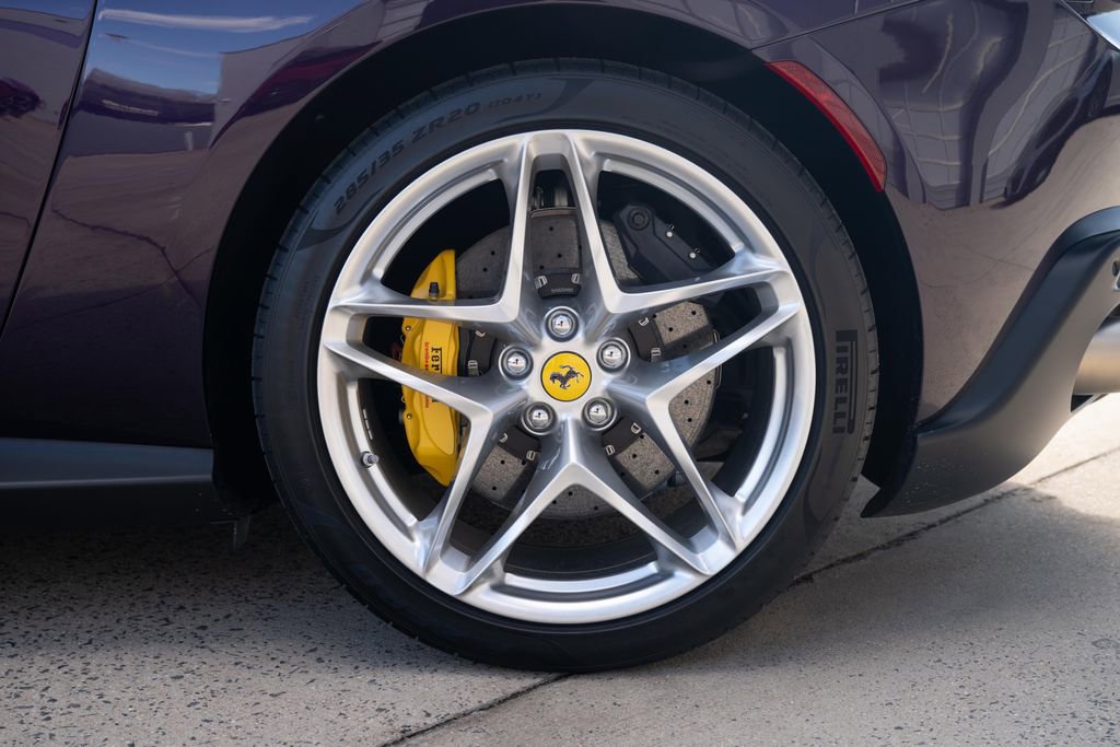 Used 2024 Ferrari Roma Spider image 19