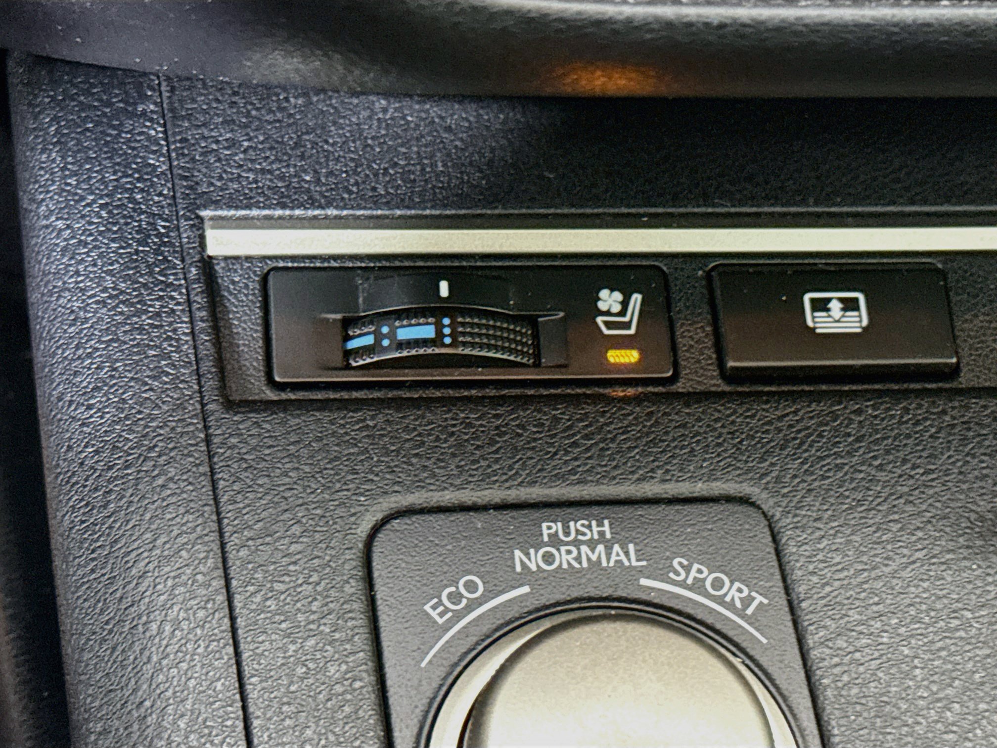 Used 2015 Lexus ES 350 w/ Luxury Package FWD image 22