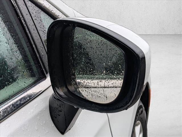 Used 2018 Chrysler Pacifica LX FWD image 12