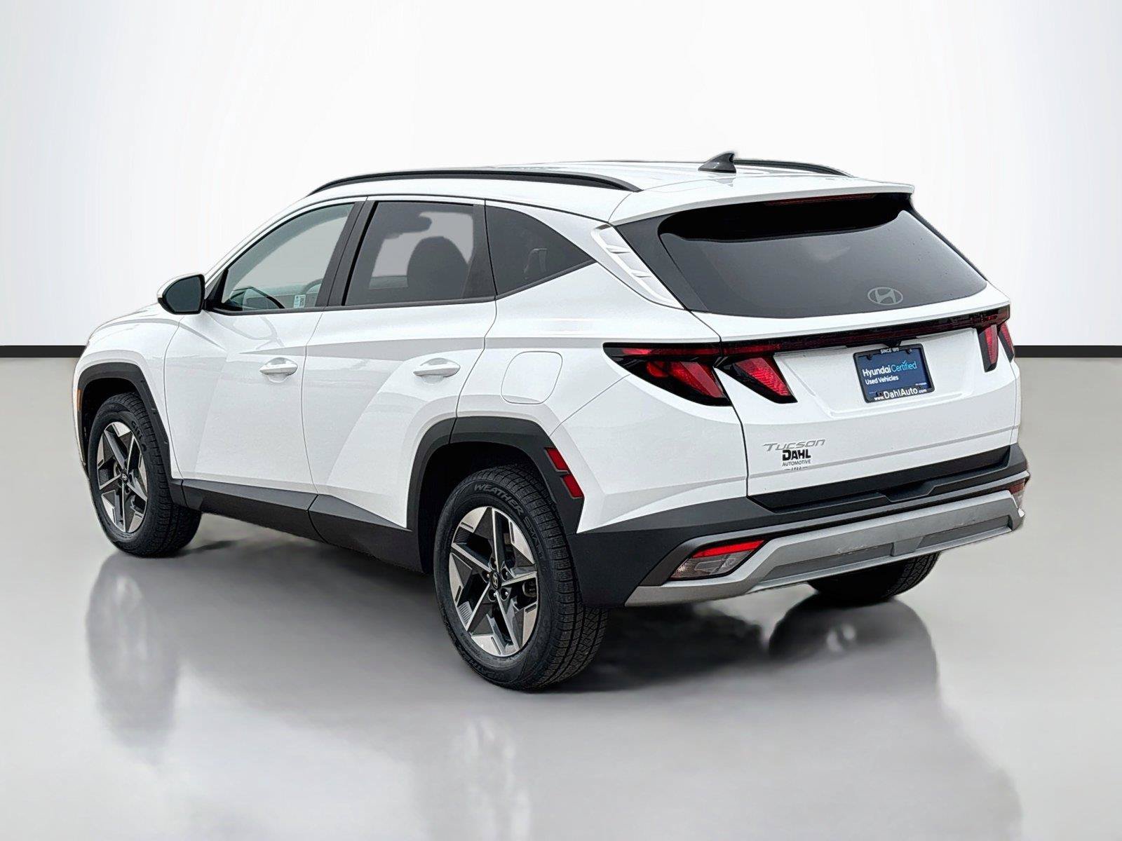 Certified 2025 Hyundai Tucson SEL AWD/4WD image 10