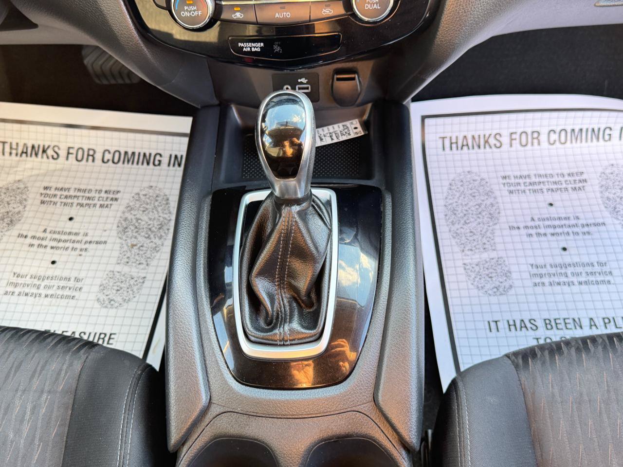 Used 2018 Nissan Rogue SV AWD/4WD image 52