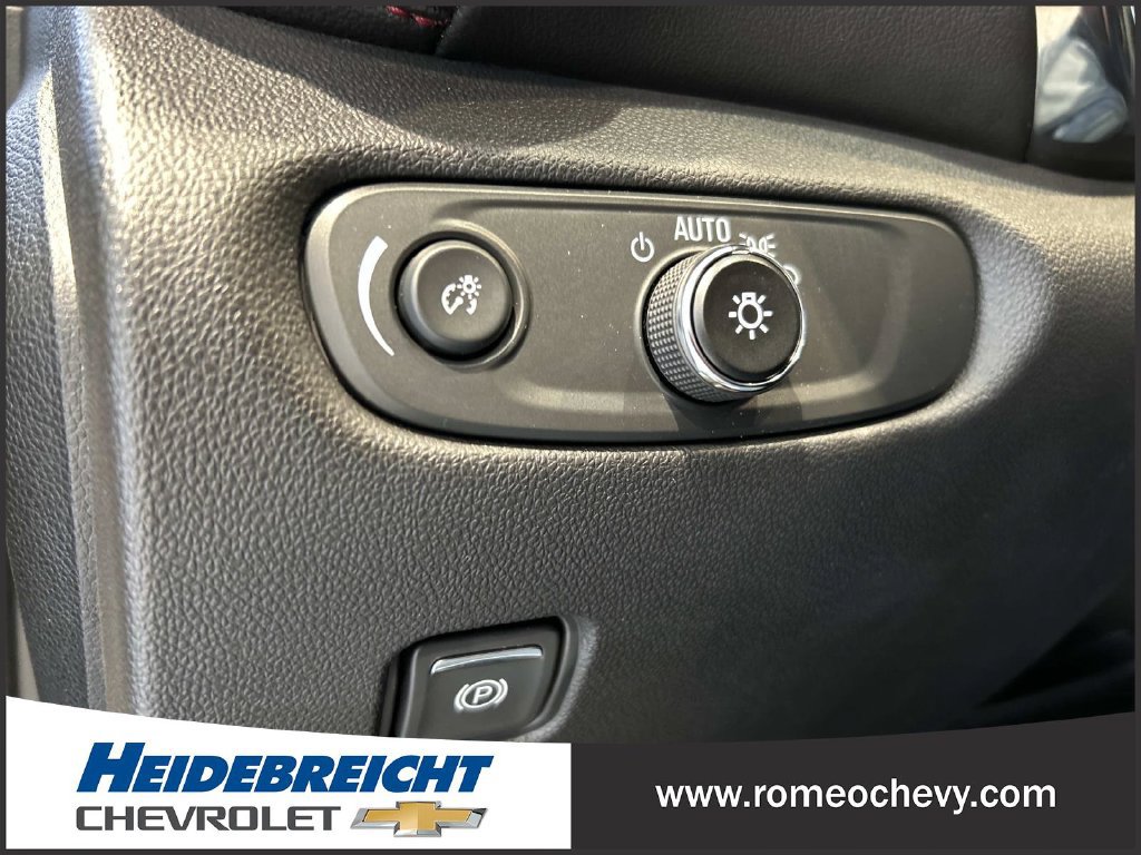 Certified 2023 Chevrolet Blazer RS w/ Driver Confidence II Package FWD image 30