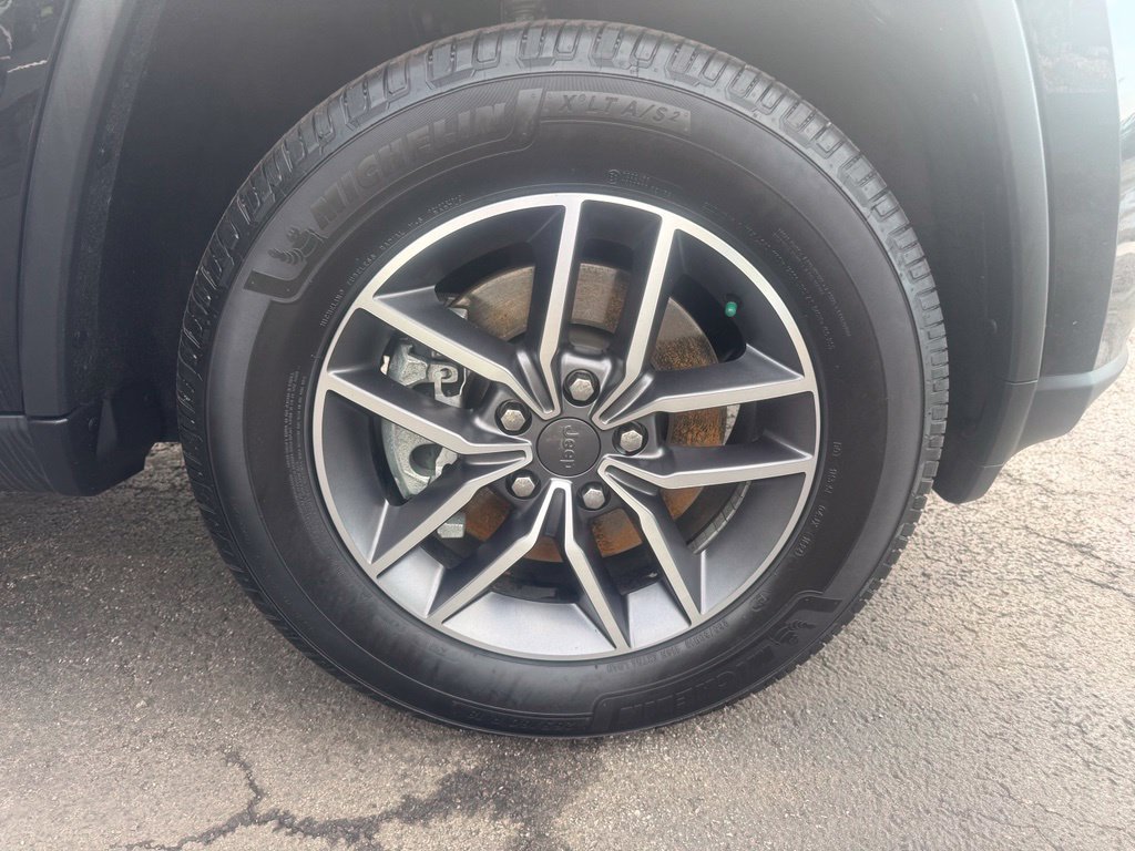 Certified 2022 Jeep Grand Cherokee Limited AWD/4WD image 51