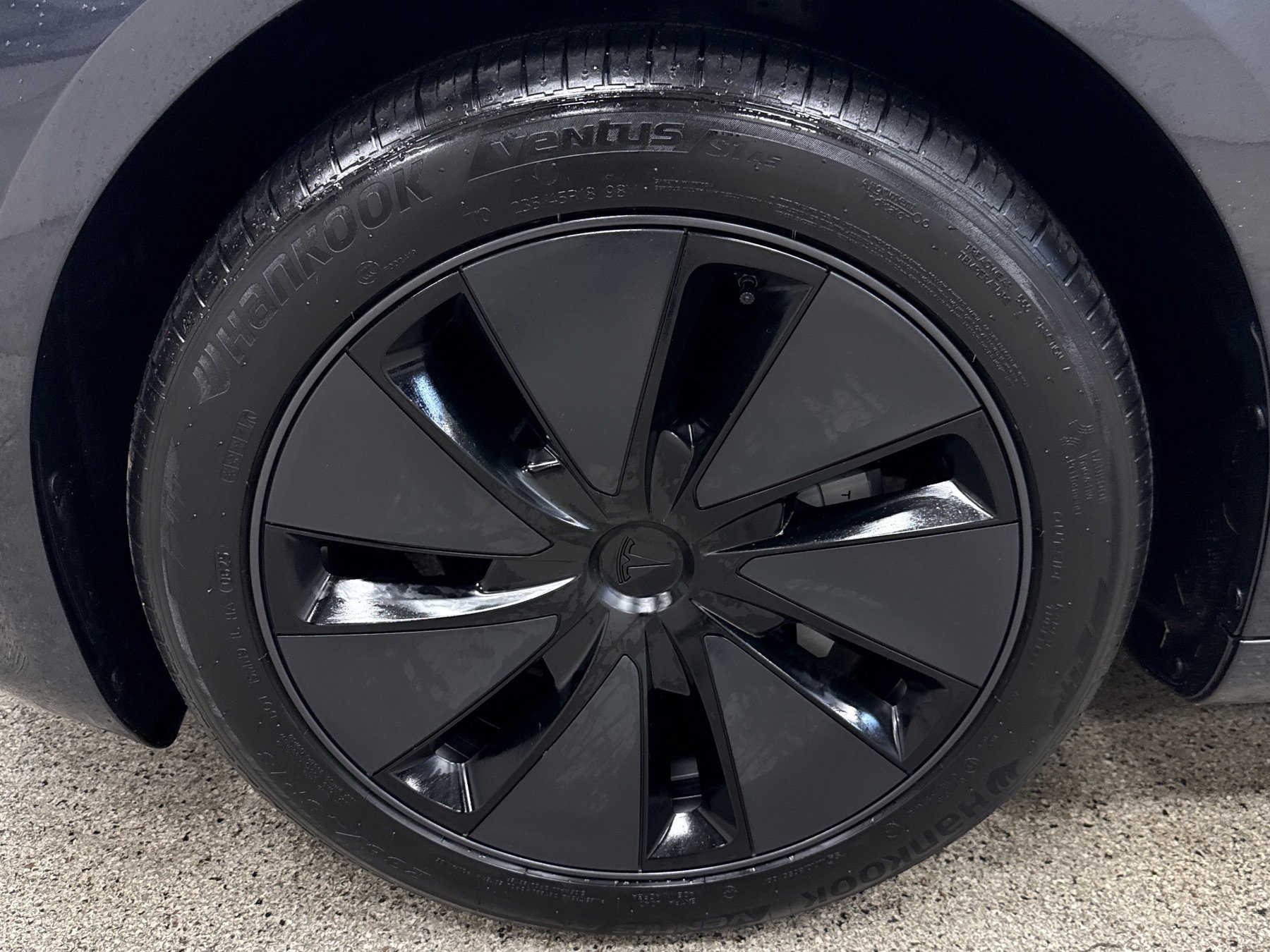 Used 2025 Tesla Model 3 Long Range image 2