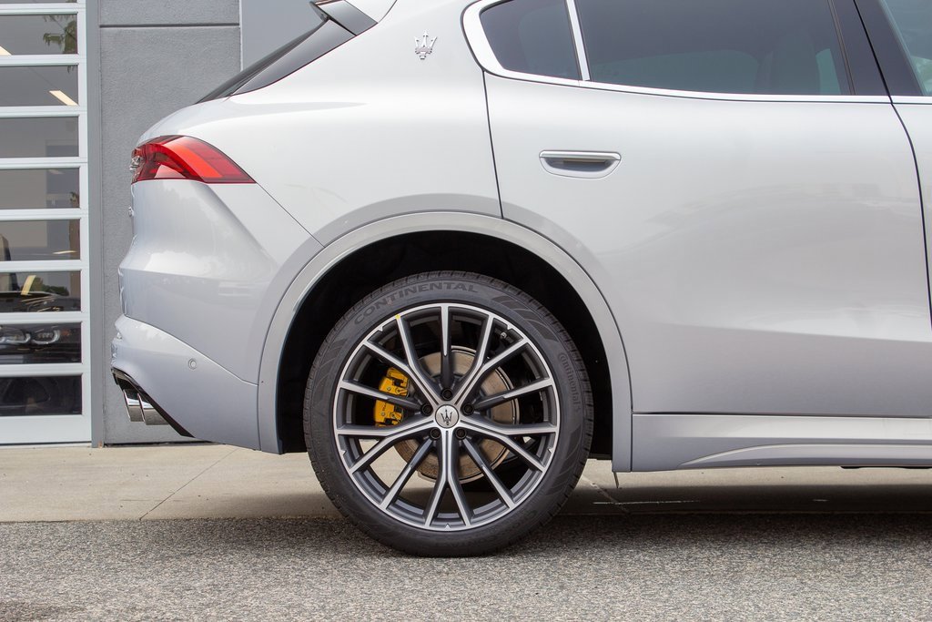 New 2025 Maserati Grecale GT image 6