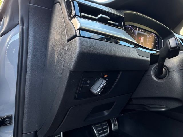 Used 2023 Volkswagen Arteon SE image 17