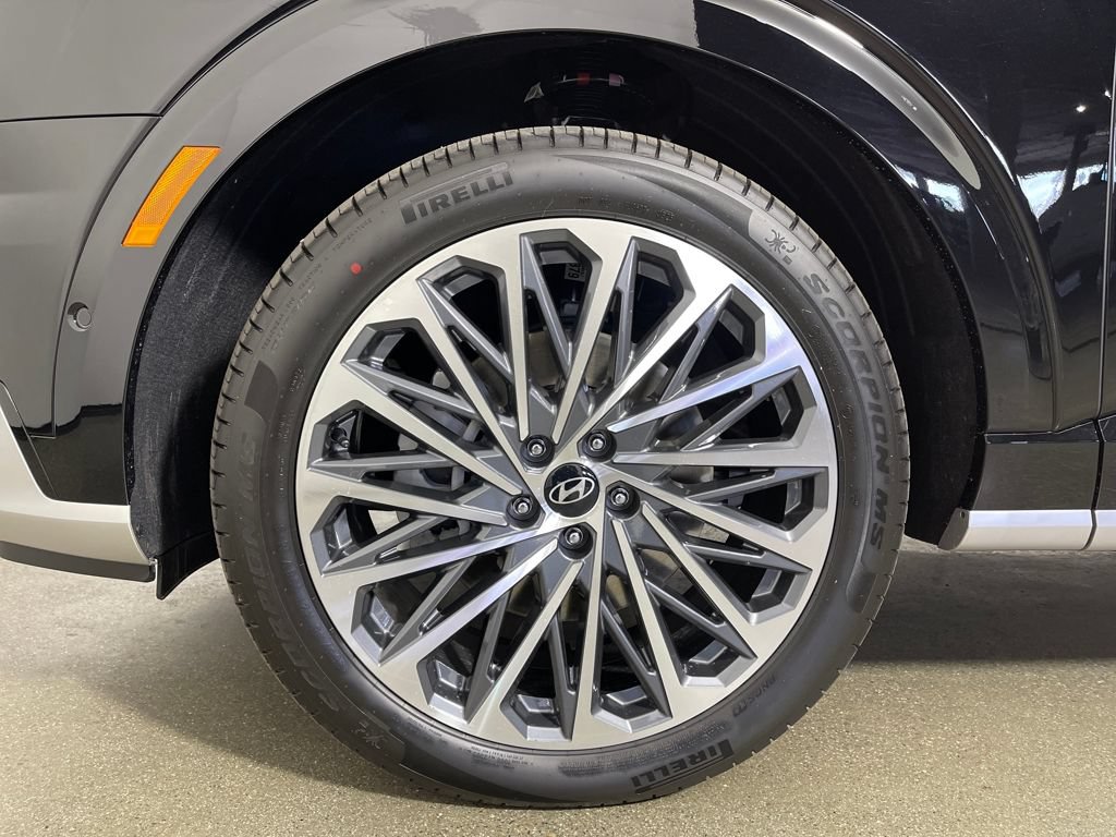 New 2026 Hyundai Palisade Calligraphy FWD image 11