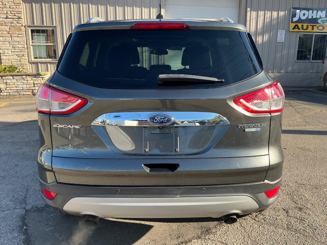 Used 2016 Ford Escape Titanium w/ Canadian Touring Package AWD/4WD image 5