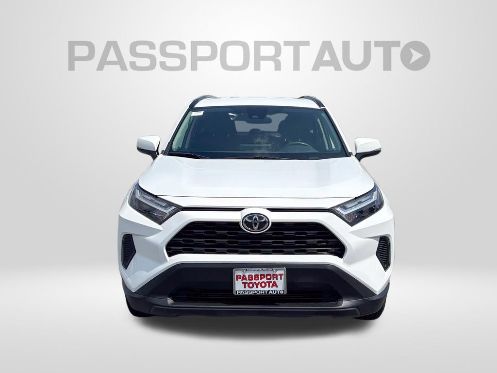 Used 2025 Toyota RAV4 LE AWD/4WD image 12