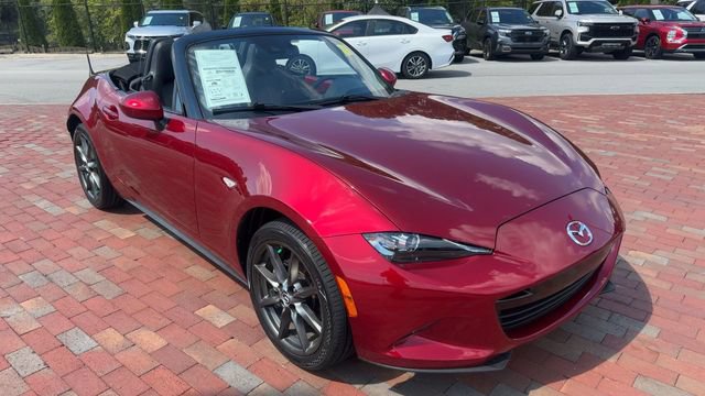 Used 2023 MAZDA MX-5 Miata Grand Touring RWD image 5