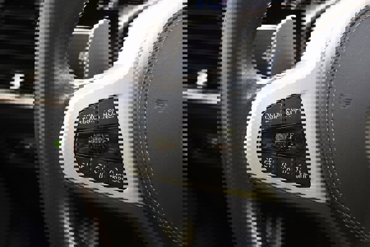 Used 2023 BMW X7 xDrive40i w/ M Sport Package image 43