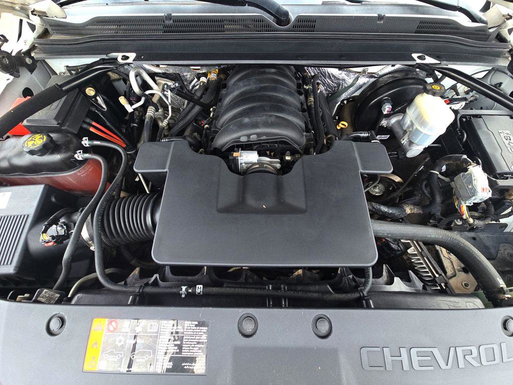 Used 2018 Chevrolet Suburban Premier image 29