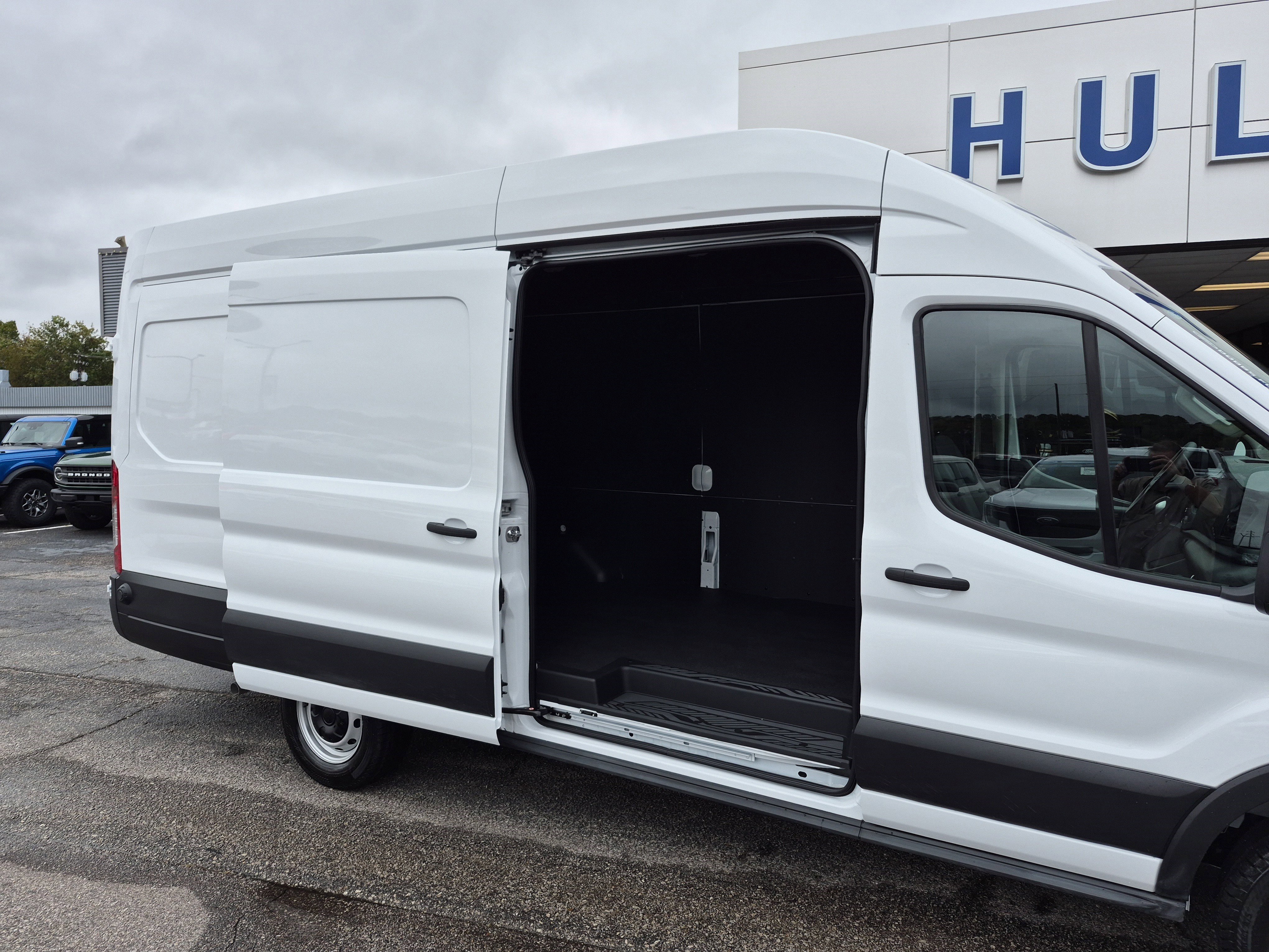 New 2026 Ford Transit 250 148 High Roof Extended w/ Load Area Protection Package image 14