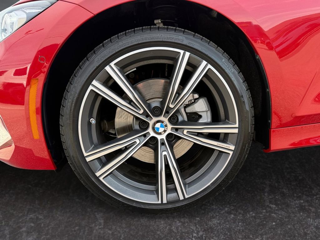 Used 2024 BMW 330i xDrive Sedan w/ Premium Package image 9
