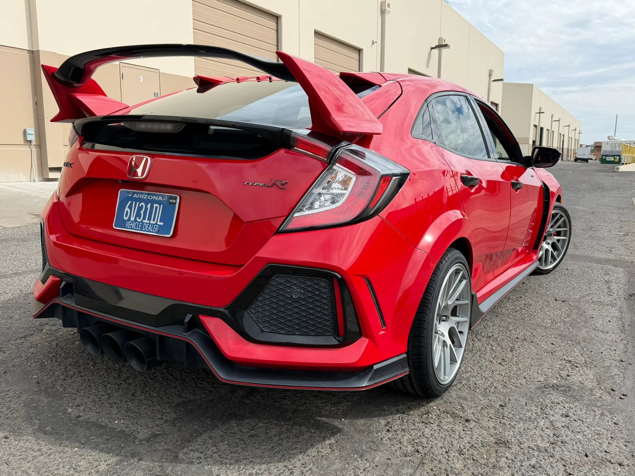 Used 2018 Honda Civic Type R image 2
