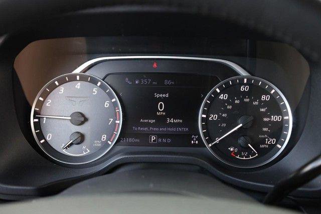 Used 2024 Nissan Titan SV w/ SV Convenience Package AWD/4WD image 10