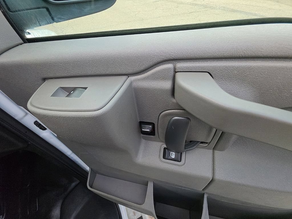 Used 2025 GMC Savana 2500 w/ Driver Convenience Package RWD image 38