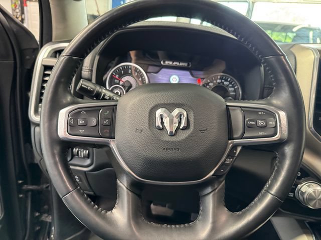 Used 2022 RAM 1500 Laramie AWD/4WD image 23