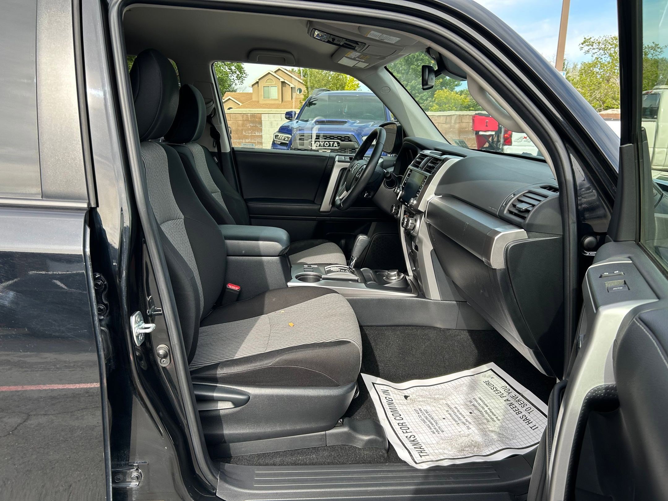 Certified 2023 Toyota 4Runner SR5 AWD/4WD image 30