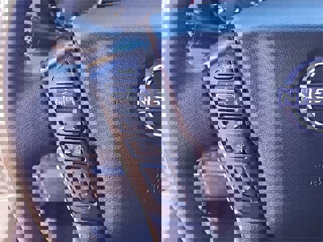 Certified 2025 Nissan Frontier S image 19