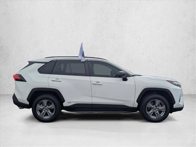 Used 2023 Toyota RAV4 LE AWD/4WD image 4