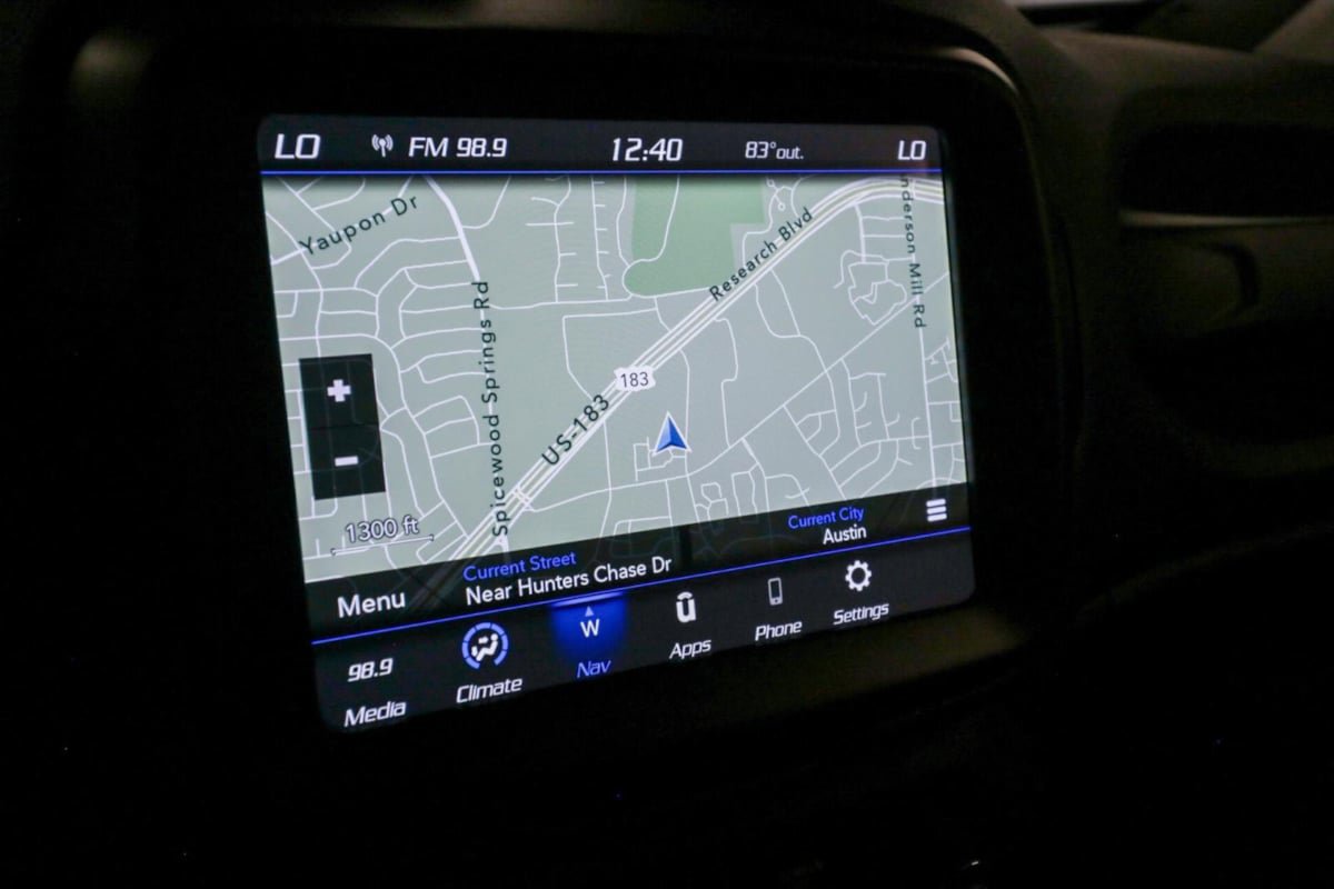 Used 2022 Jeep Renegade Latitude AWD/4WD image 18
