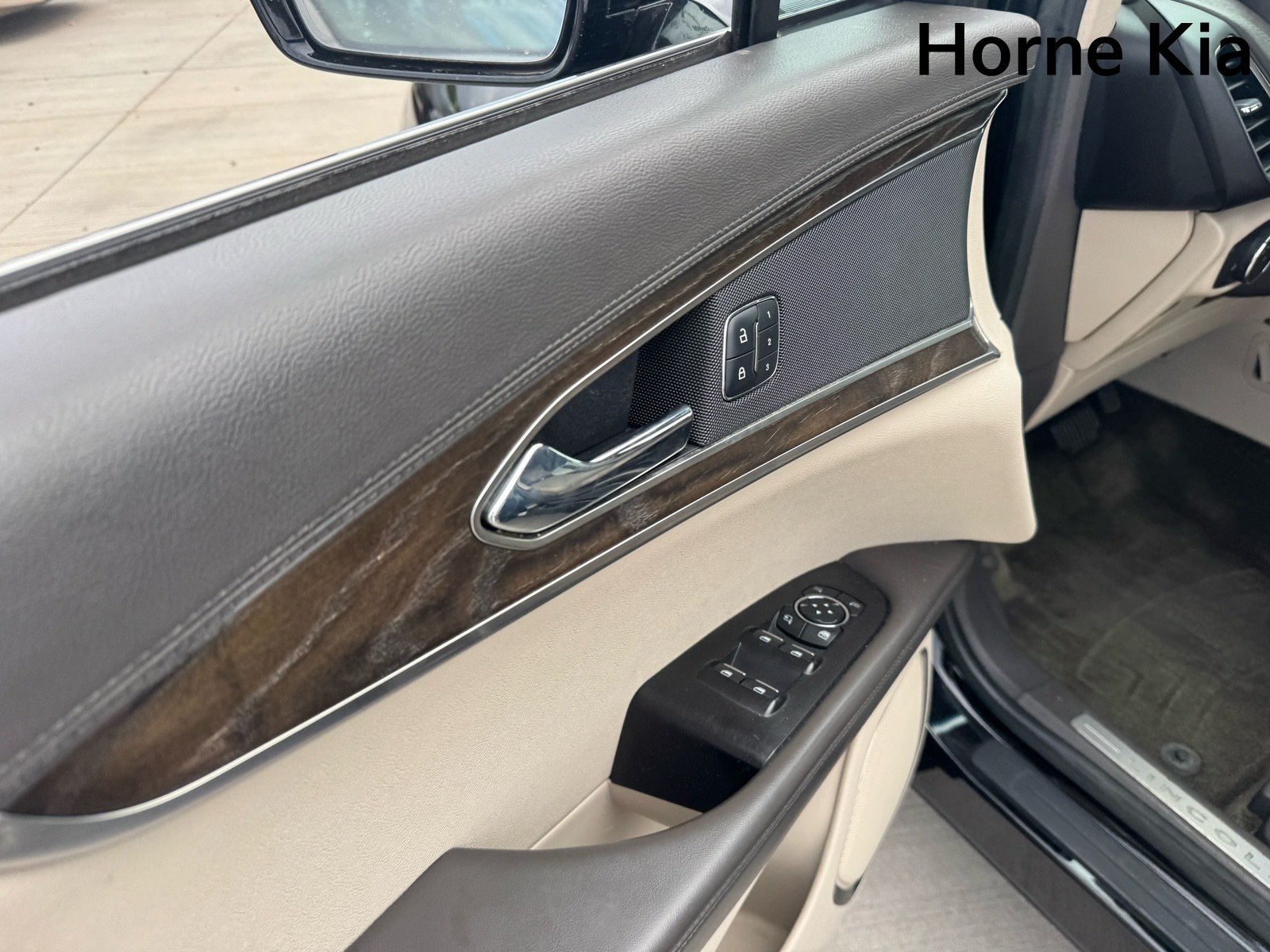 Used 2018 Lincoln MKX Reserve AWD/4WD image 11
