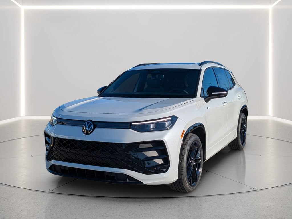 New 2026 Volkswagen Tiguan SE R-Line FWD image 2