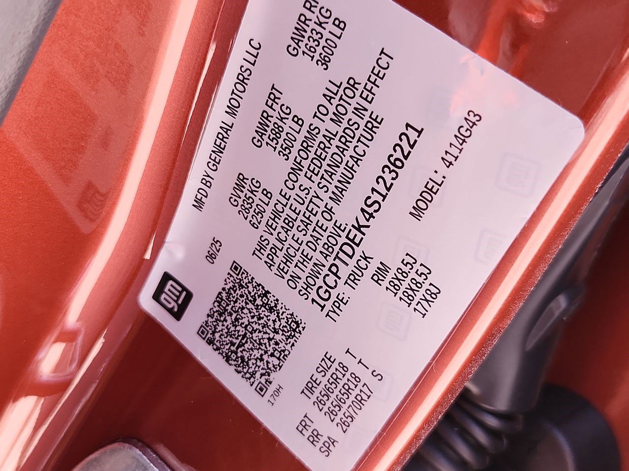 New 2025 Chevrolet Colorado Z71 w/ Midnight Edition image 39