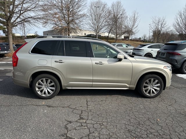 Used 2016 Volvo XC90 T6 Momentum w/ Momentum Plus Package image 4