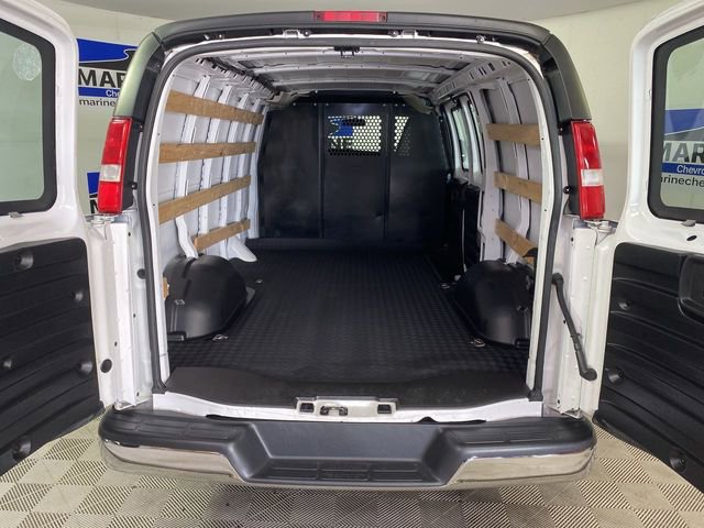 Certified 2023 GMC Savana 2500 w/ Driver Convenience Package RWD image 27