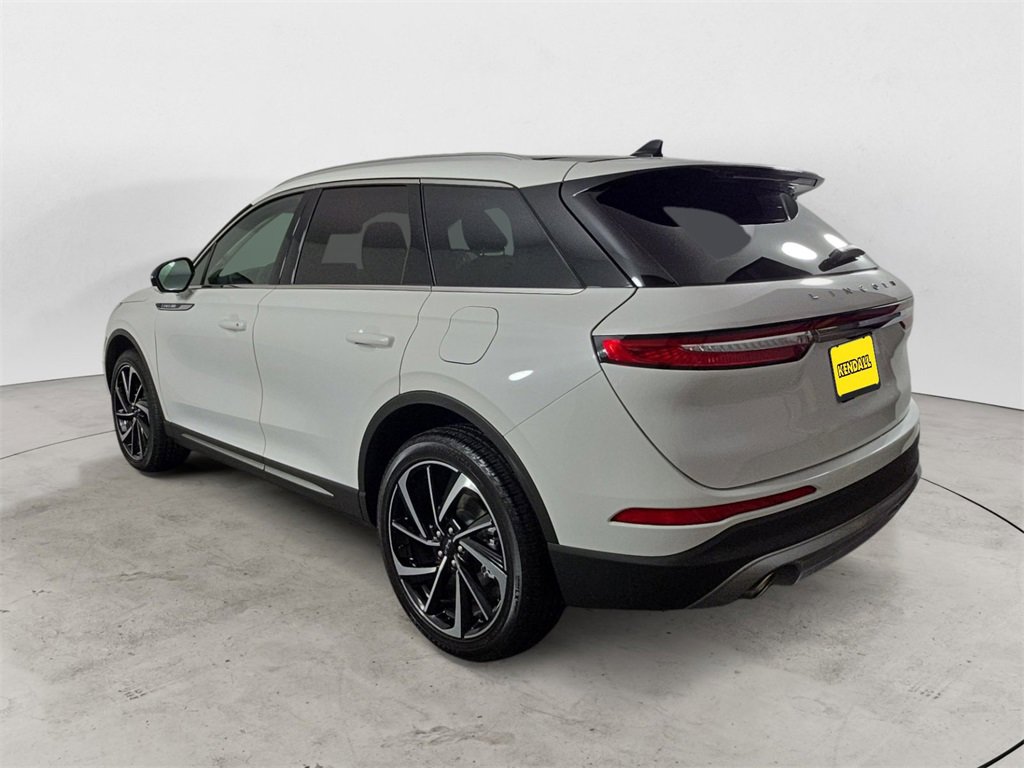 Used 2024 Lincoln Corsair Reserve w/ Equipment Group 201A image 3