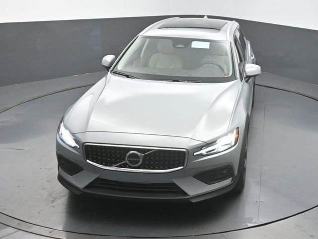 New 2026 Volvo V60 B5 Cross Country Plus w/ Protection Package Premier AWD/4WD image 43