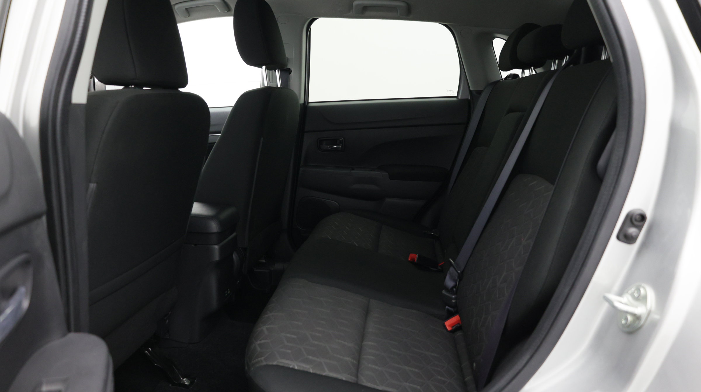 Used 2024 Mitsubishi Outlander Sport LE AWD/4WD image 29