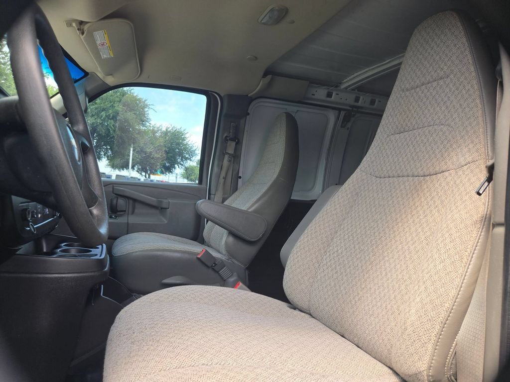 Used 2021 Chevrolet Express 2500 Extended w/ Driver Convenience Package RWD image 11