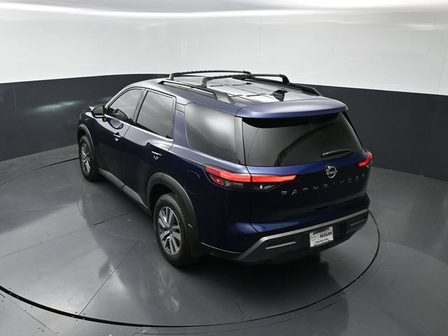 Used 2026 Nissan Pathfinder SL FWD image 15