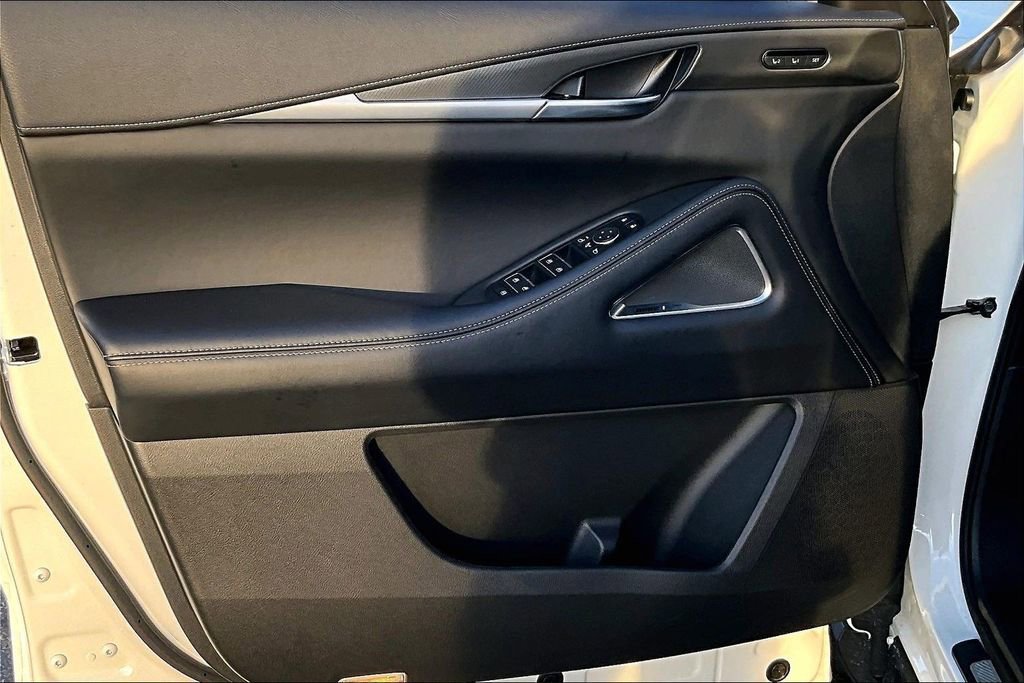 Certified 2025 INFINITI QX60 Luxe w/ Vision Package FWD image 24