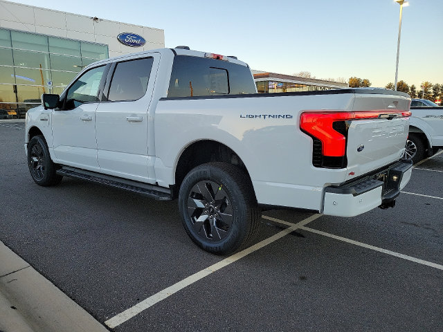 New 2023 Ford F150 Lightning 4x4 SuperCrew image 4