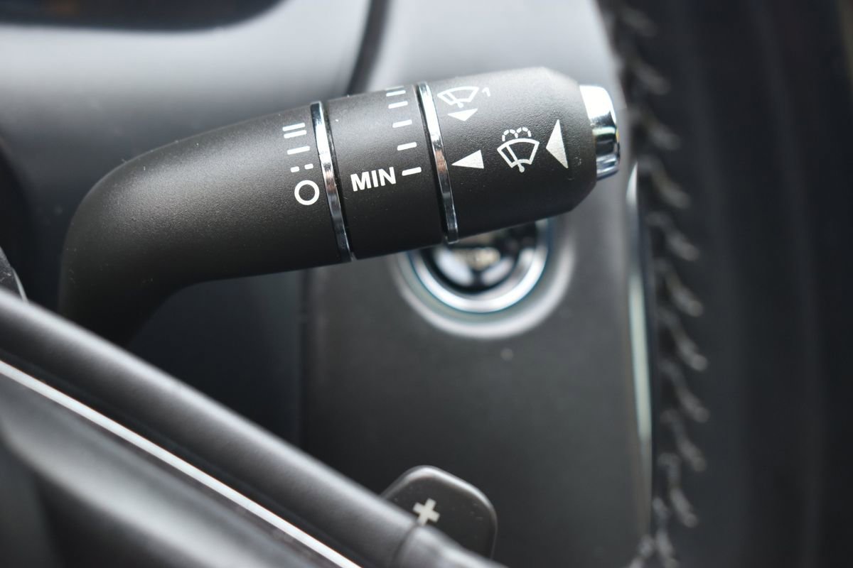 Used 2013 Jaguar XJ L Supercharged image 27