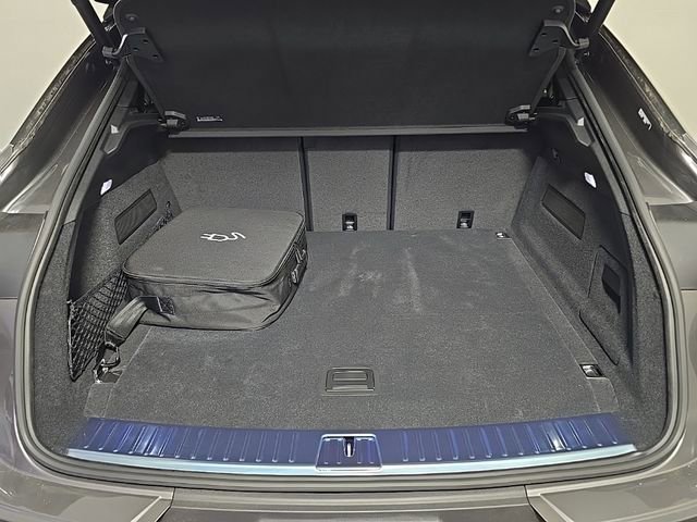 Certified 2025 Porsche Cayenne E-Hybrid Coupe image 13