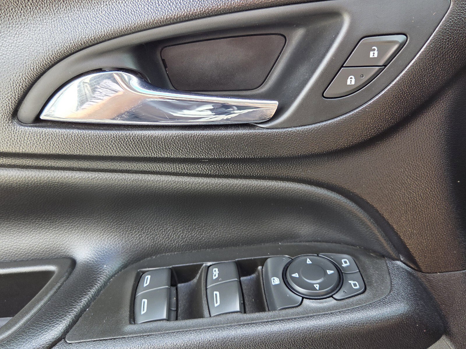 Used 2020 Chevrolet Equinox LT image 13