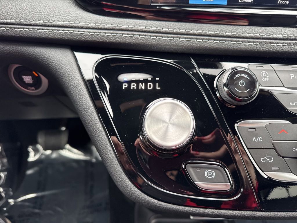 New 2026 Chrysler Pacifica Select image 15