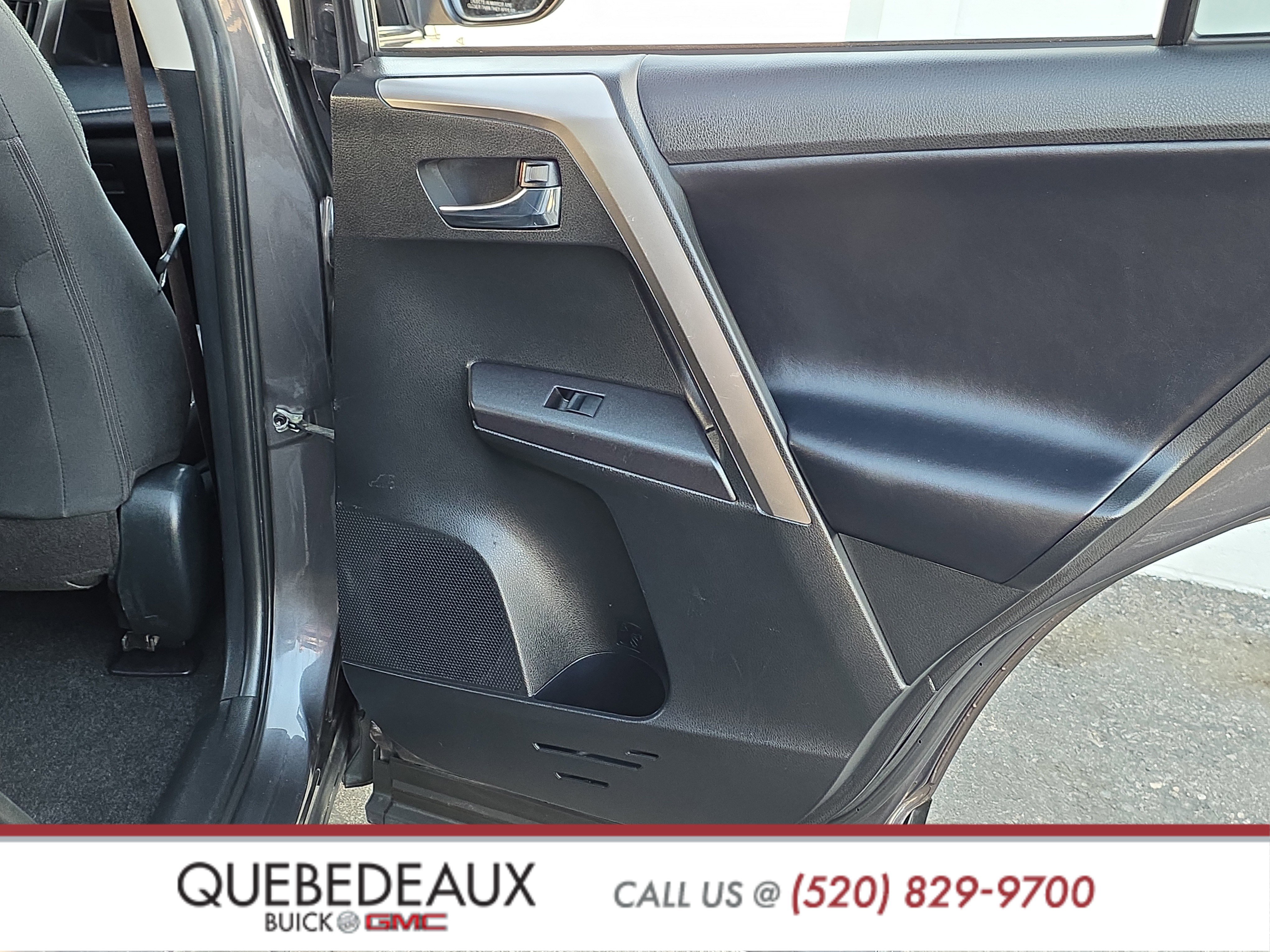 Used 2018 Toyota RAV4 XLE w/ Plus Extra Value Package AWD/4WD image 26