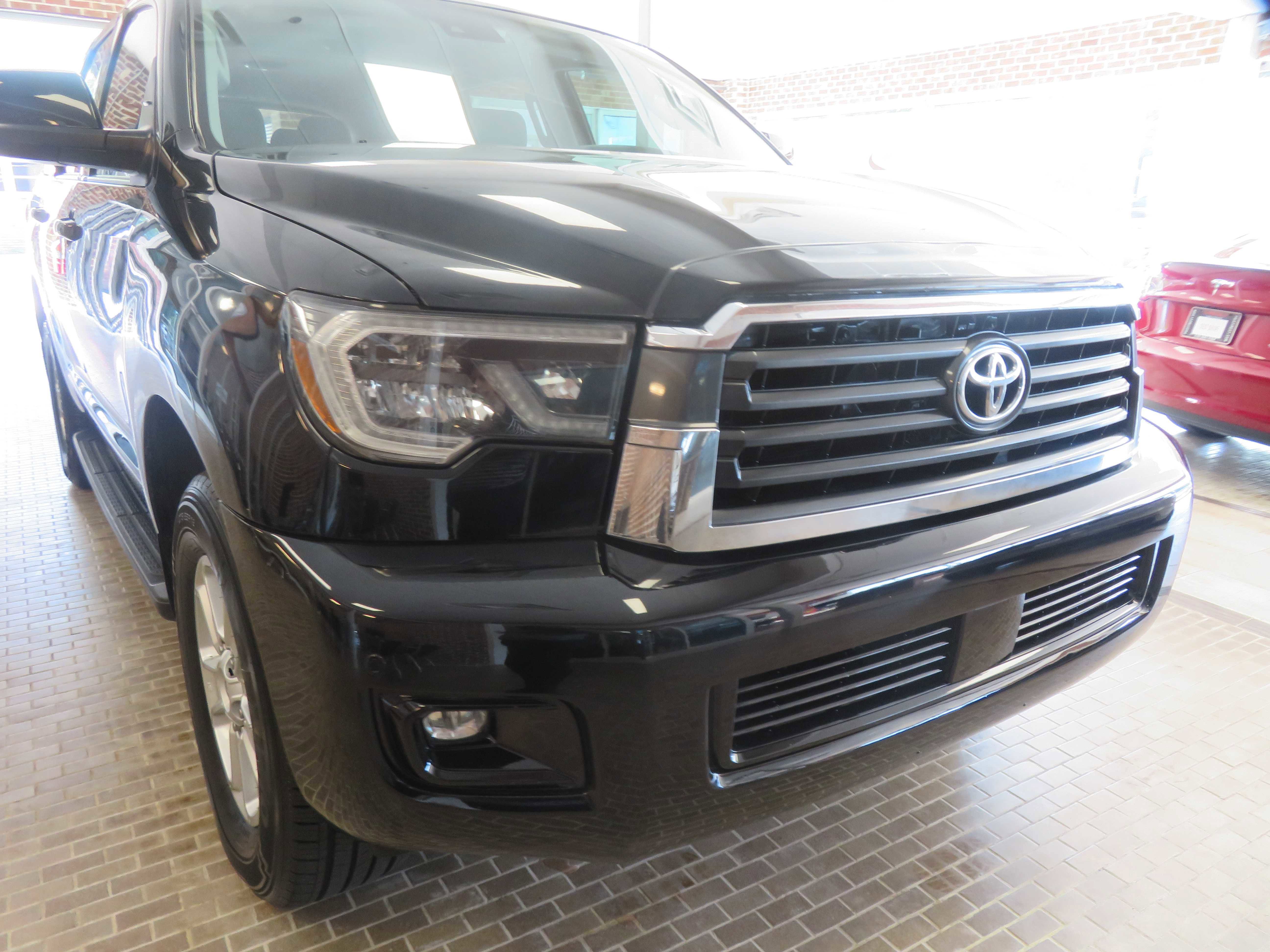 Used 2019 Toyota Sequoia SR5 AWD/4WD image 62