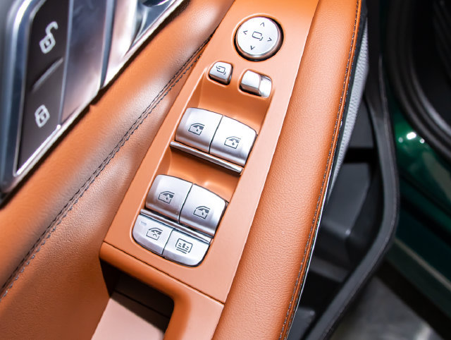 New 2026 BMW ALPINA XB7 AWD/4WD image 13