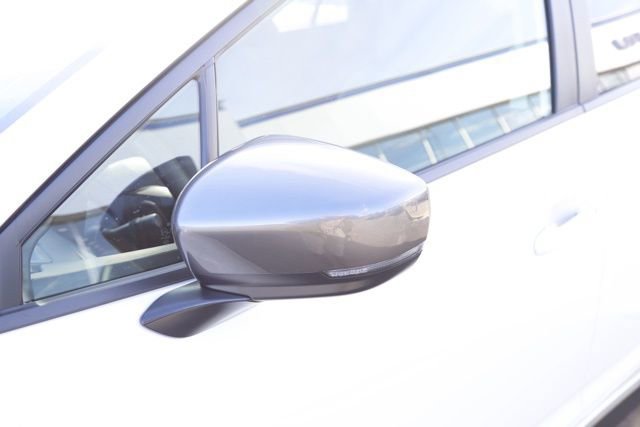 Certified 2025 Subaru Crosstrek 2.0i Premium image 14