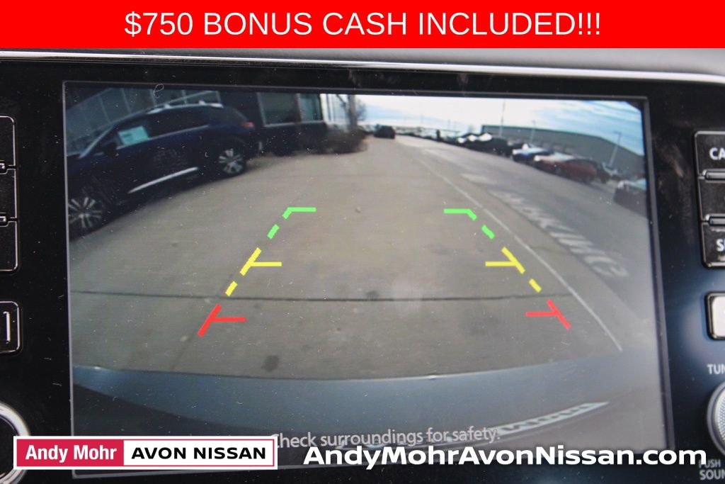 New 2025 Nissan Versa SR w/ Trunk Package image 22