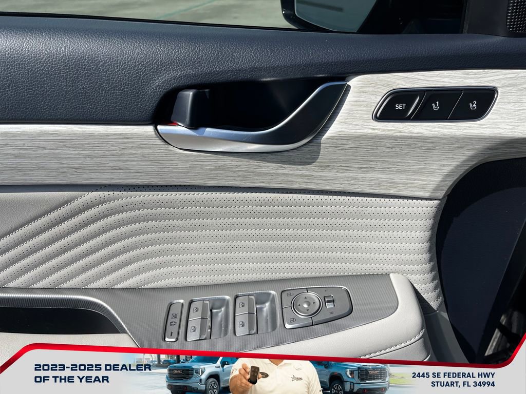 Used 2024 Hyundai Palisade Calligraphy image 24