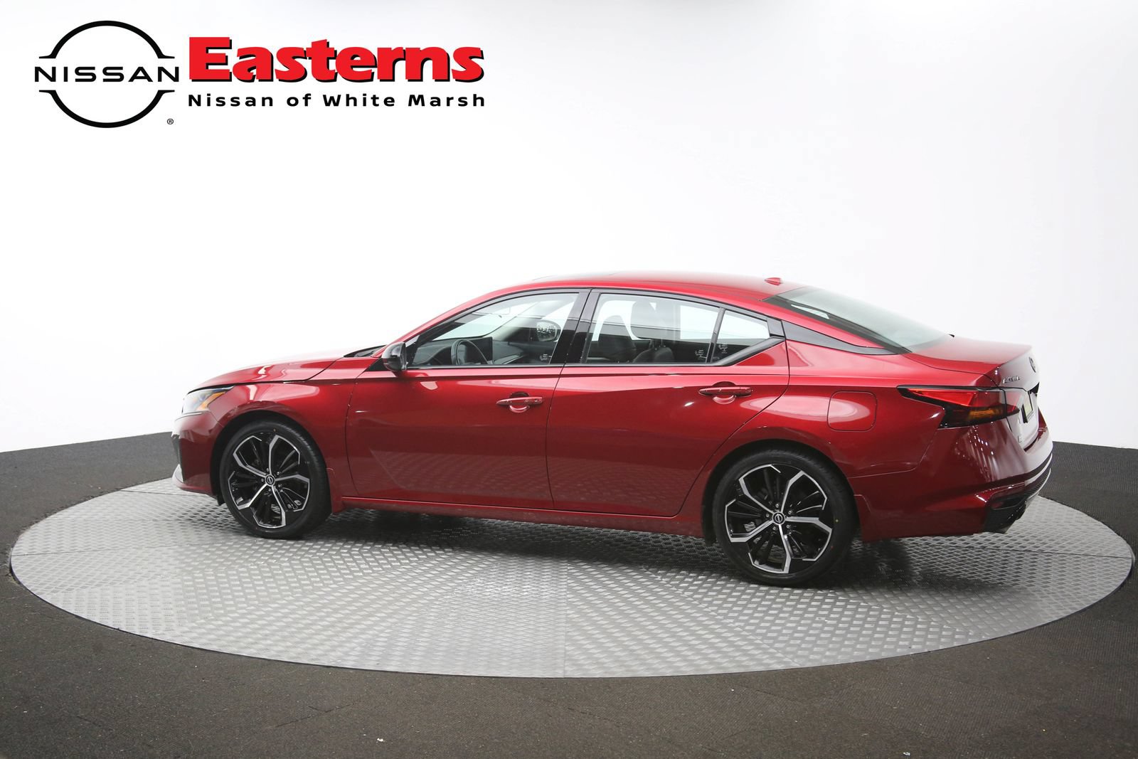 Used 2024 Nissan Altima 2.5 SR w/ SR Premium Package FWD image 61